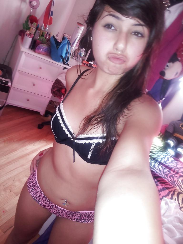 25P Cute Whore Girl Self Shot At Home