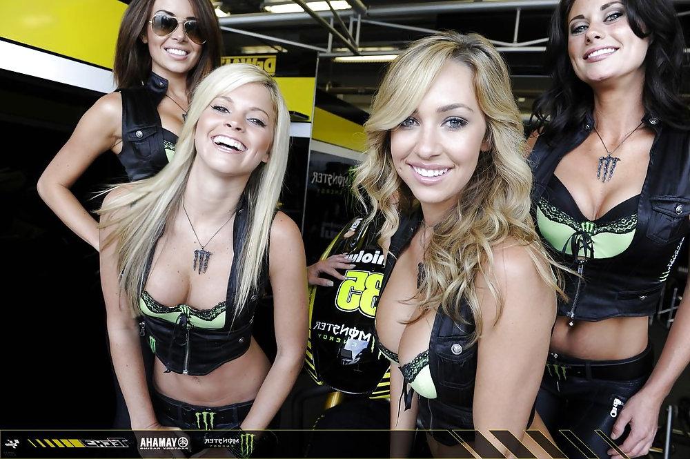 25P Monster Energy Bitches