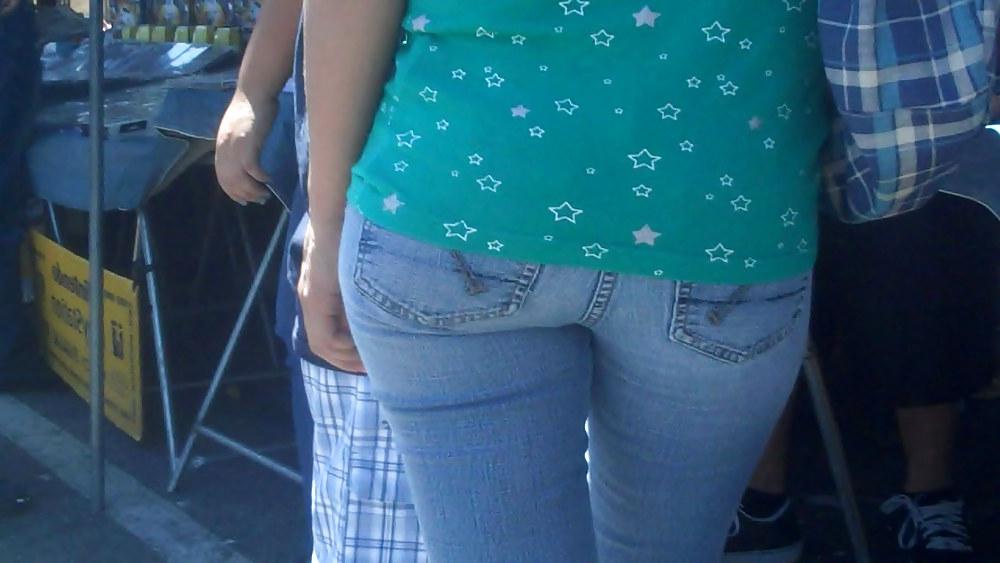 25P Edible butt and ass so nice in them jeans 