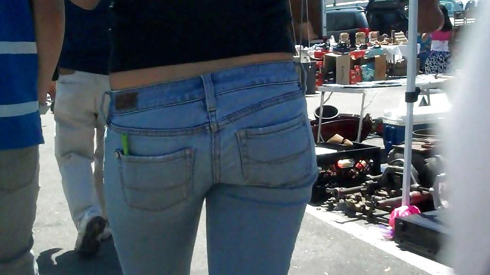 25P Edible butt and ass so nice in them jeans 