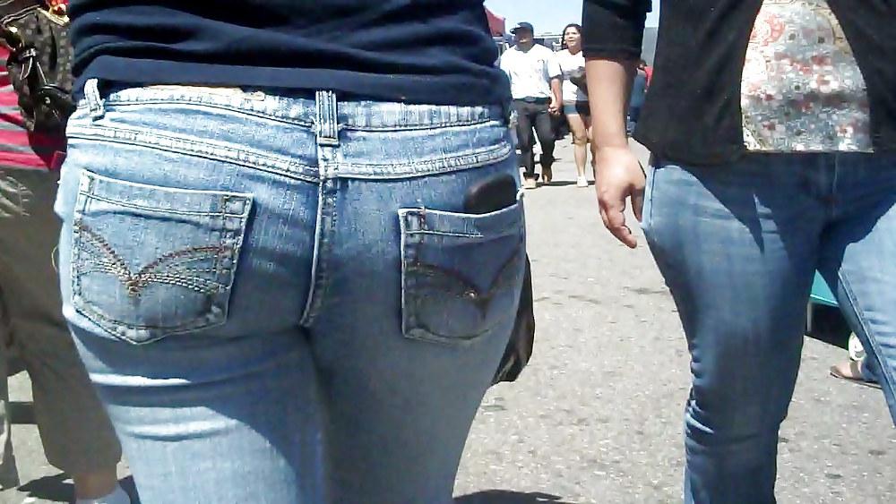 25P Edible butt and ass so nice in them jeans 
