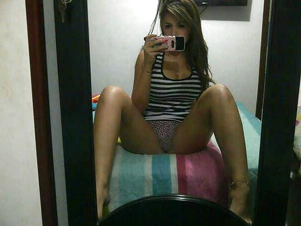 15P Hermosas mostrandose a la camara