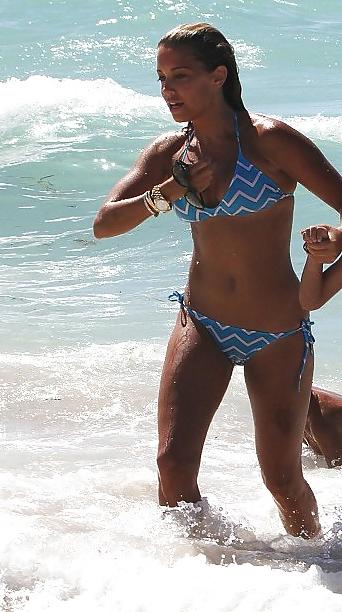 25P Sylvie van der Vaart: Dutch model & TV Presenter - Ameman