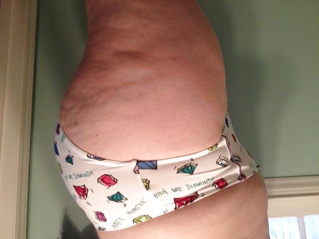 25P Panty get well wishes for a friend