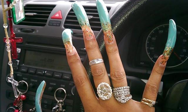 25P Hotties With LONG NAILS  I 