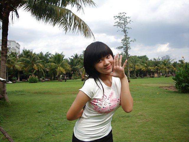 15P Vietnamese Cam