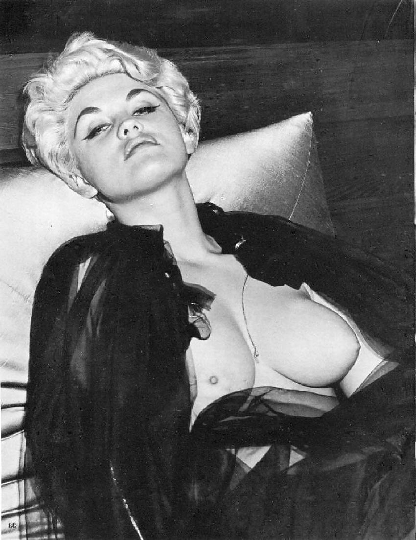 25P Hot chicks from the past