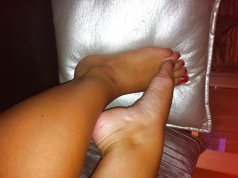 10P Friend feet