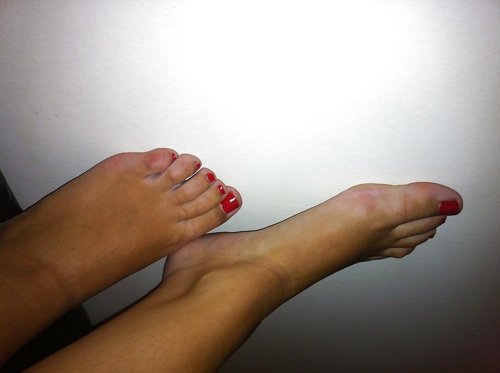 10P Friend feet