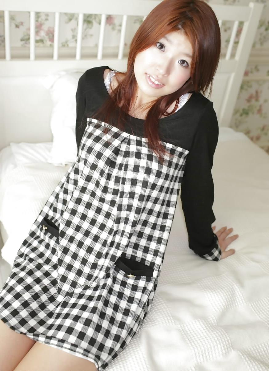 12P Aiokada in her bedroom!