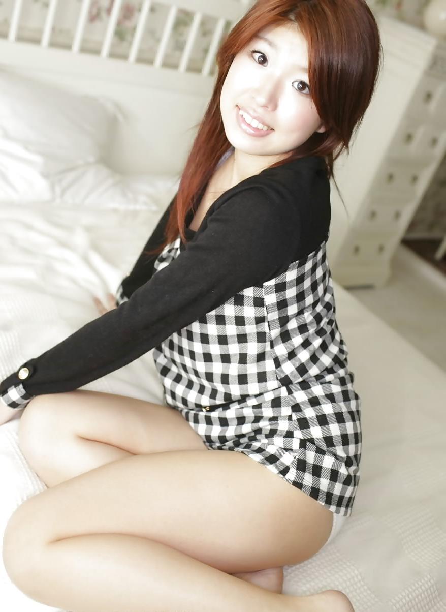12P Aiokada in her bedroom!