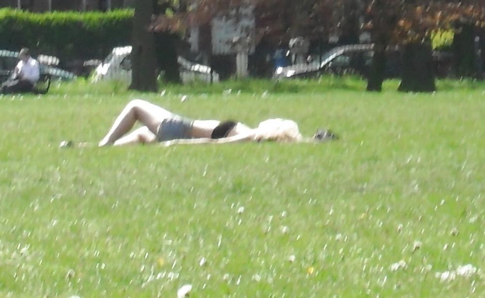 12P Park street voyeur