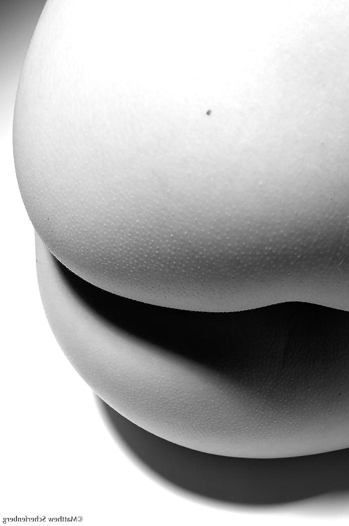 25P Women's Butt 2