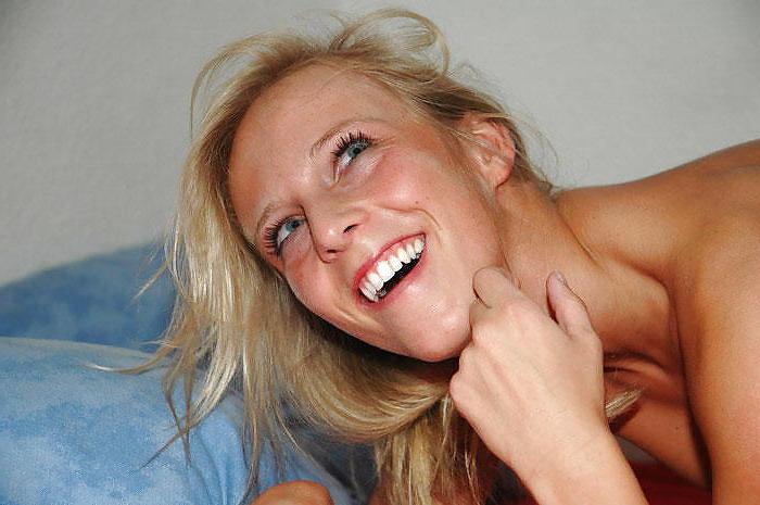 20P Hot girlfriend fucked hard doggystyle