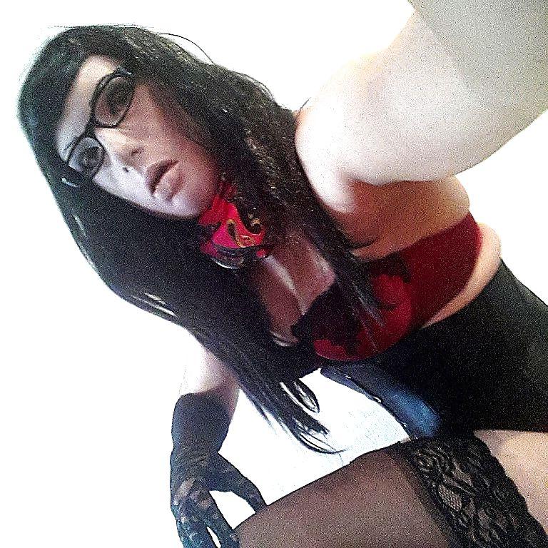 19P Bedroom bitch