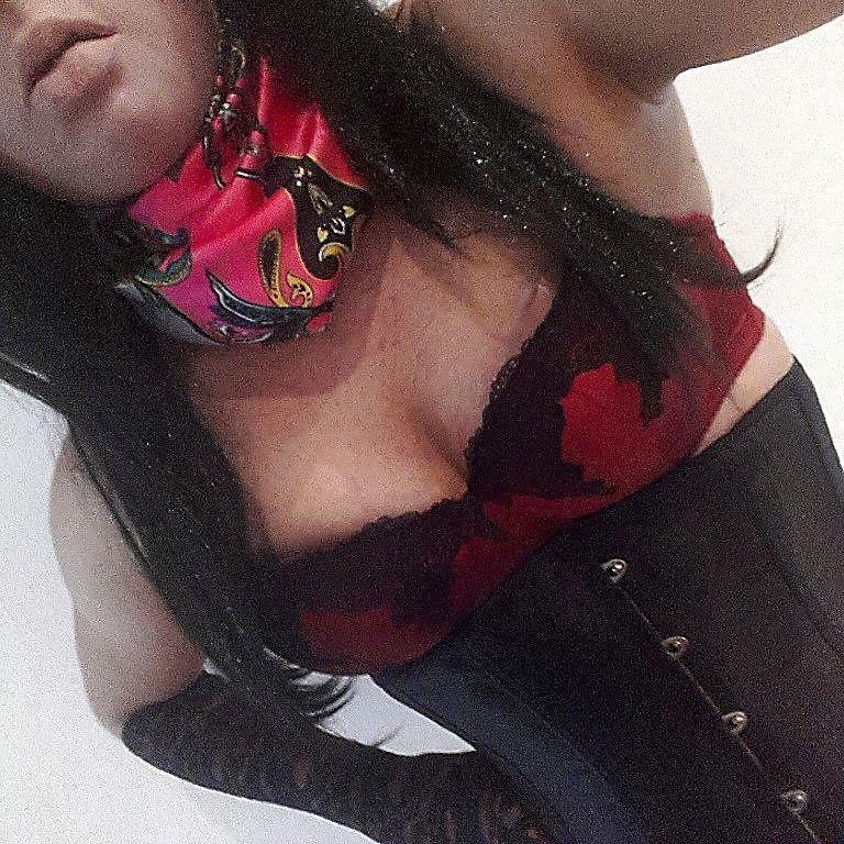 19P Bedroom bitch
