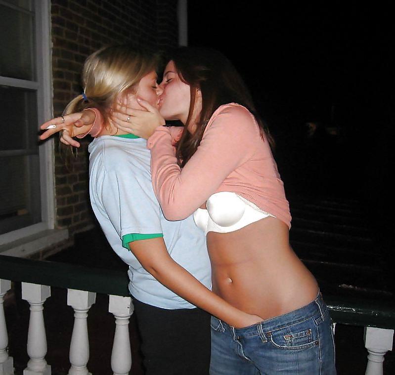 12P Kisses for My Lovers
