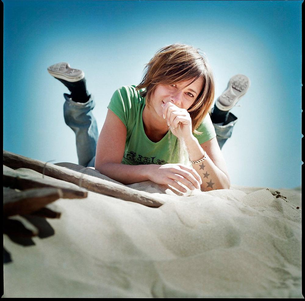 25P Dutch celeb, Barbara karel