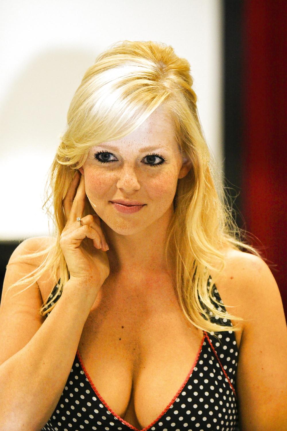 20P Famous Dutch girls naked