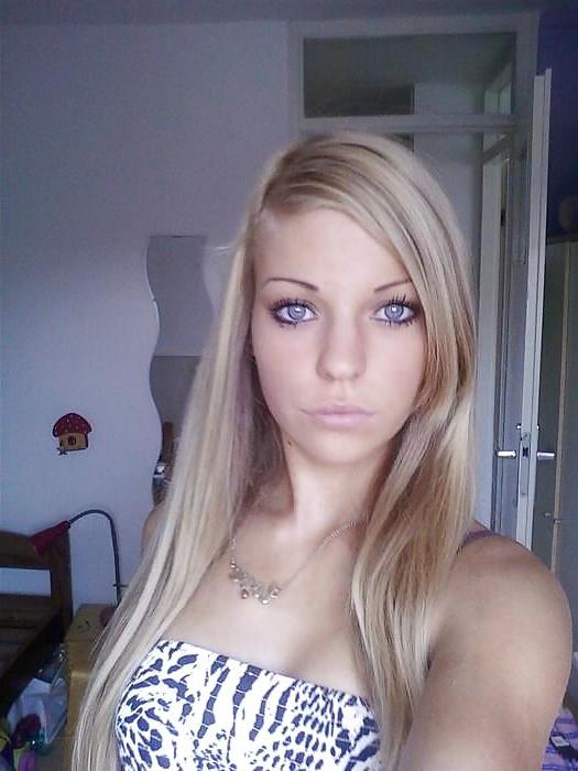 25P Dutch slut 35