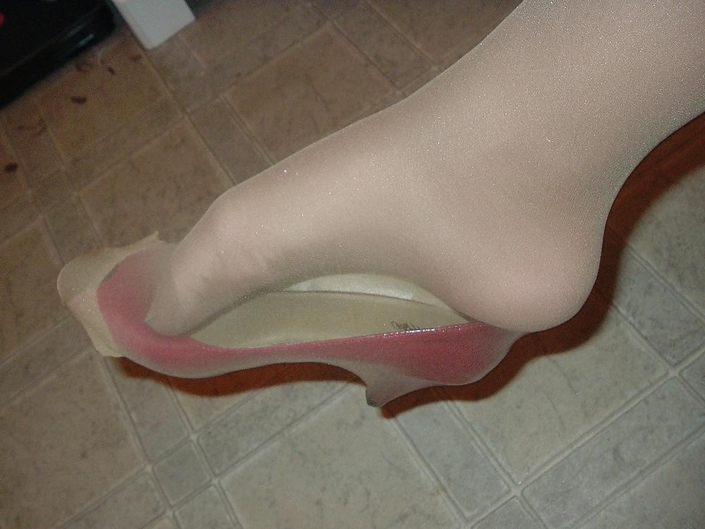 25P Only for pantyhose lovers!