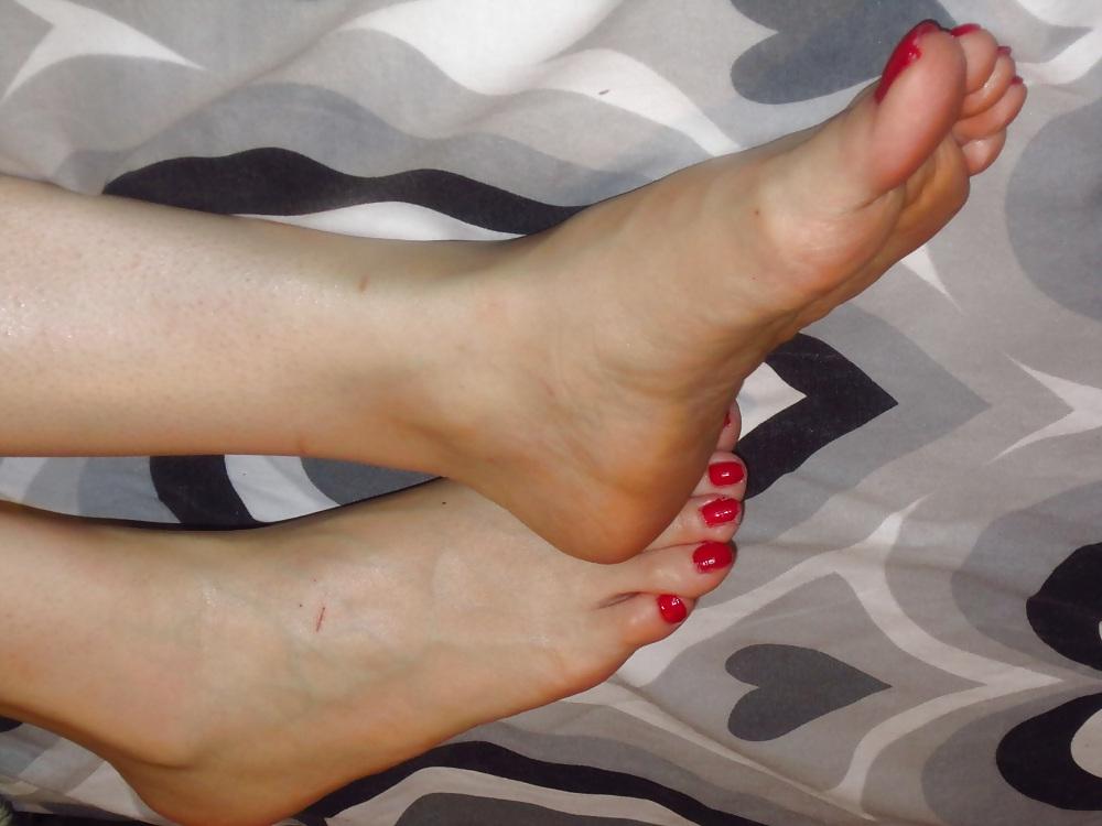 20P Foot Fetish Photos