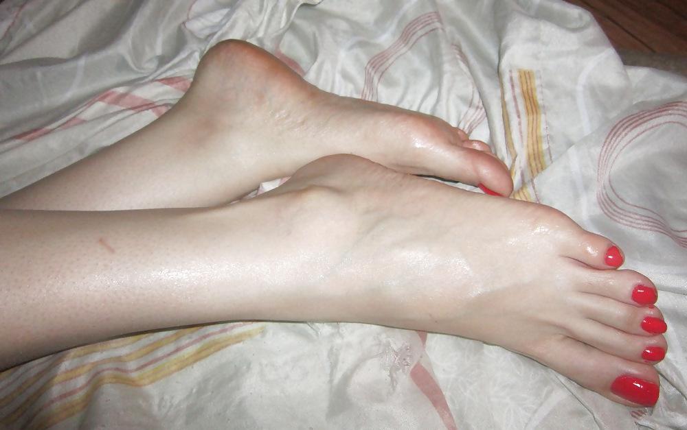 20P Foot Fetish Photos