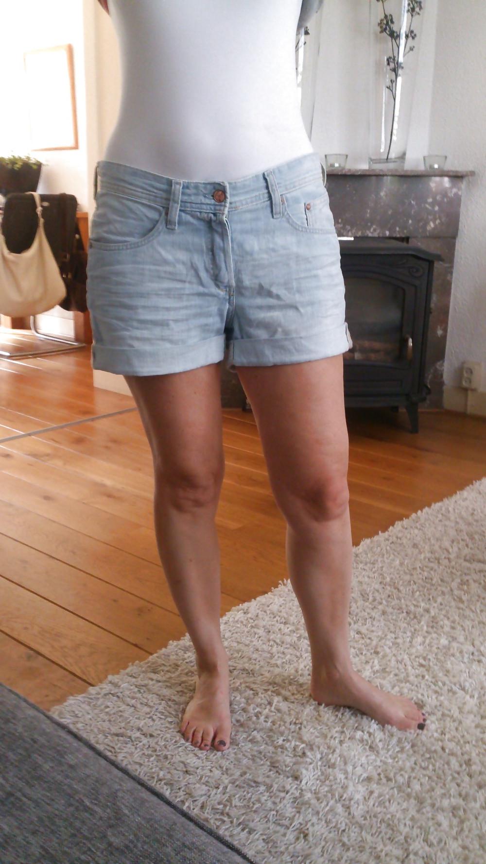 20P Foot Fetish Photos