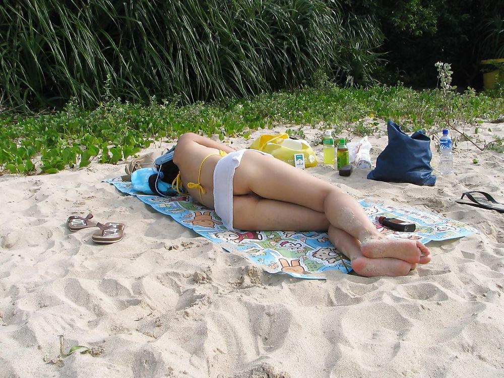 25P Funny orient possing outdoors