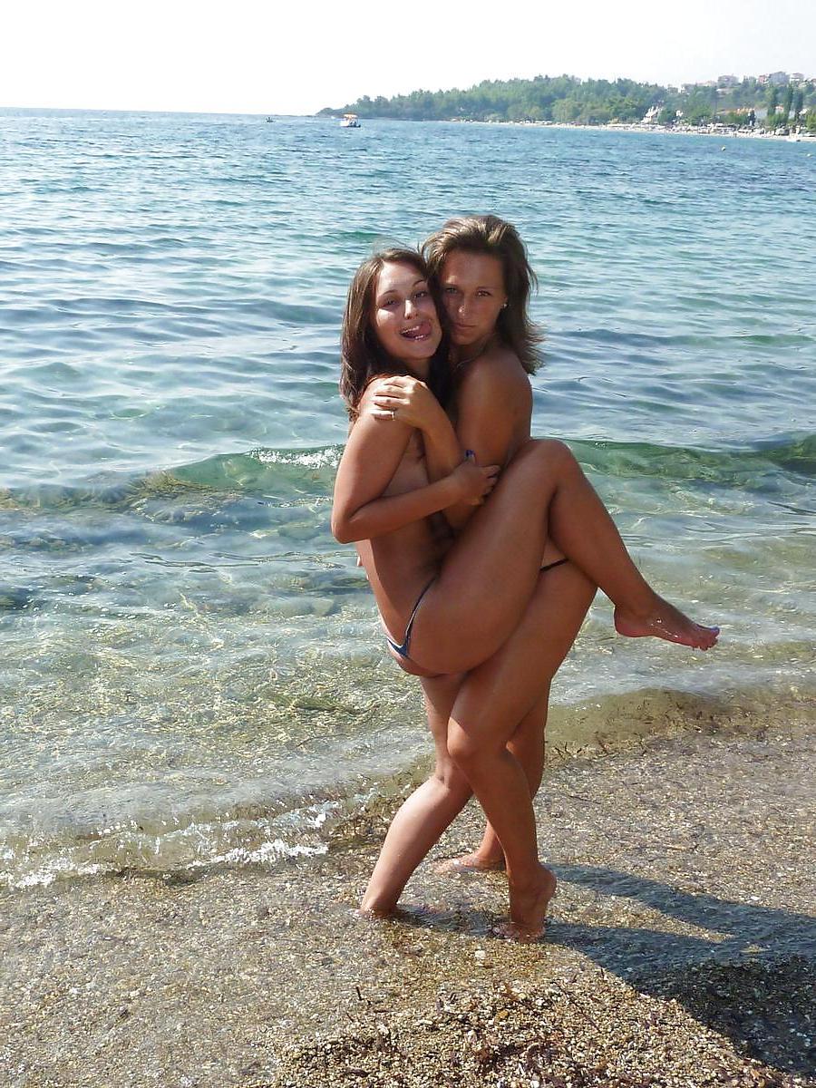 25P Teens on holiday