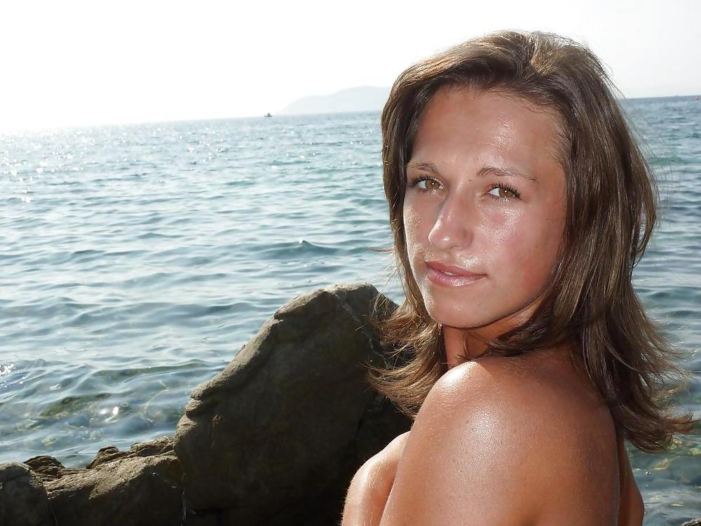 25P Teens on holiday