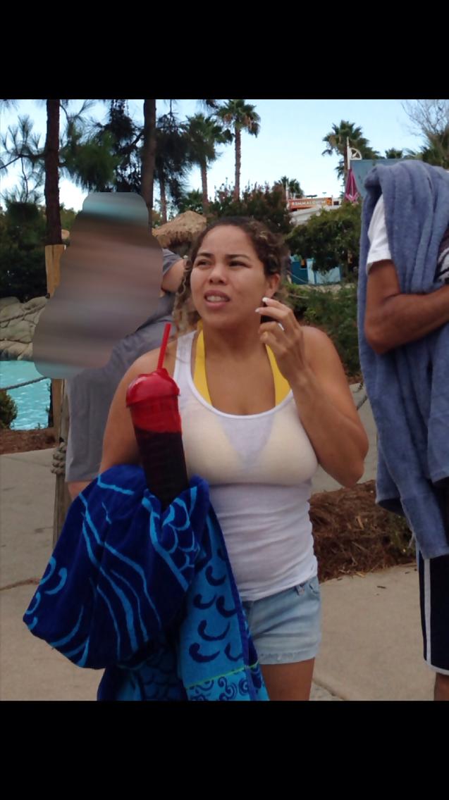 8P Candid busty mexican girl at waterpark