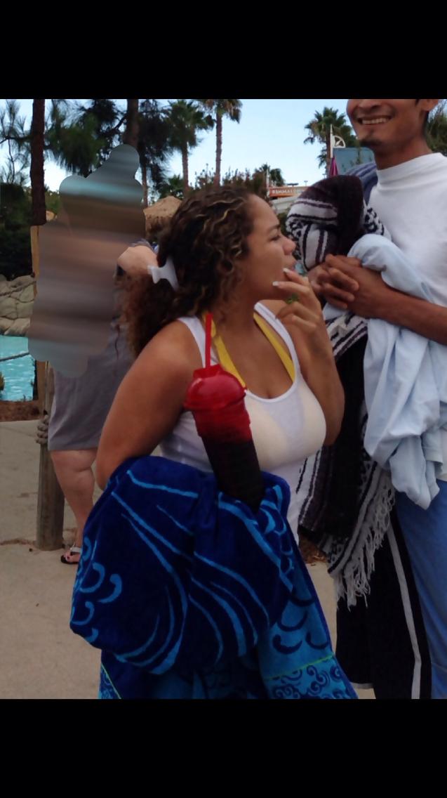 8P Candid busty mexican girl at waterpark