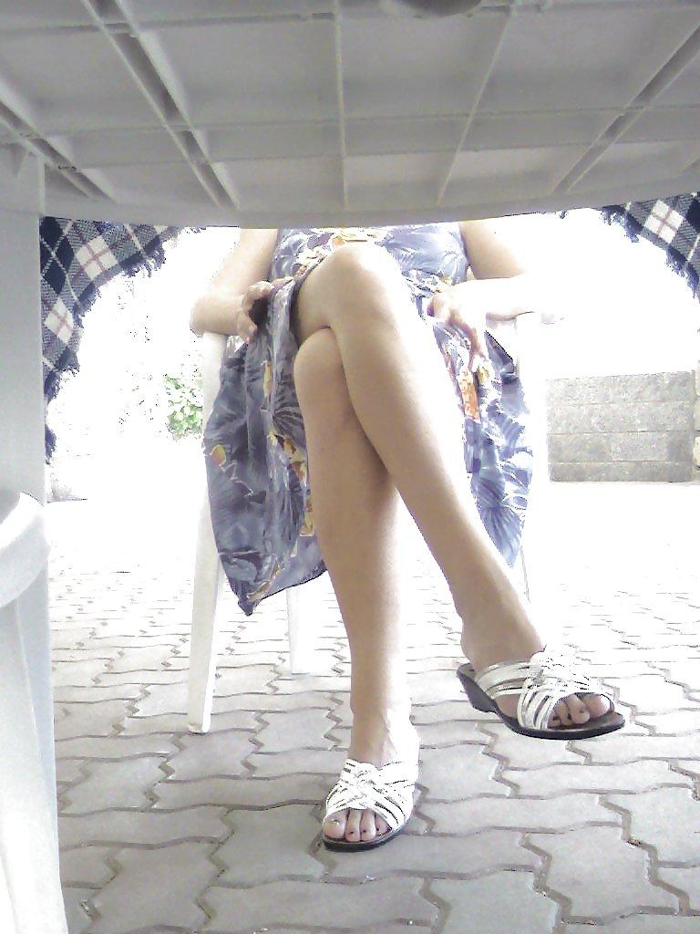 16P SDRUWS2 -  FRIEND'S WIFE UPSKIRT 