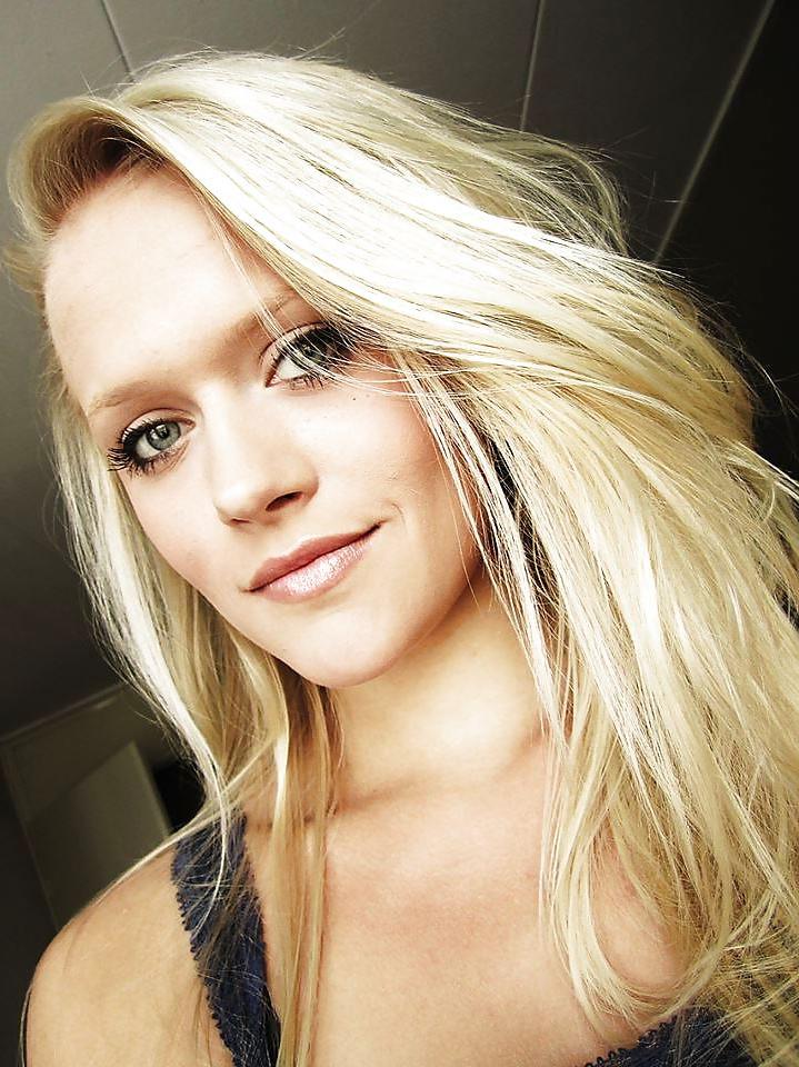 22P Dutch slut 26