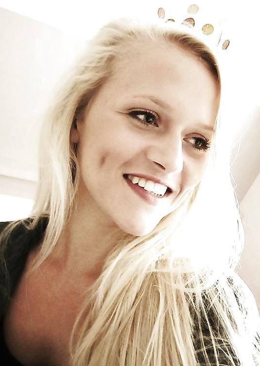 22P Dutch slut 26