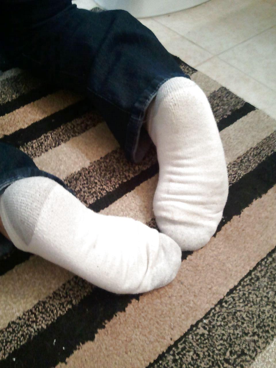 25P Stinky white ankle socks latina friend