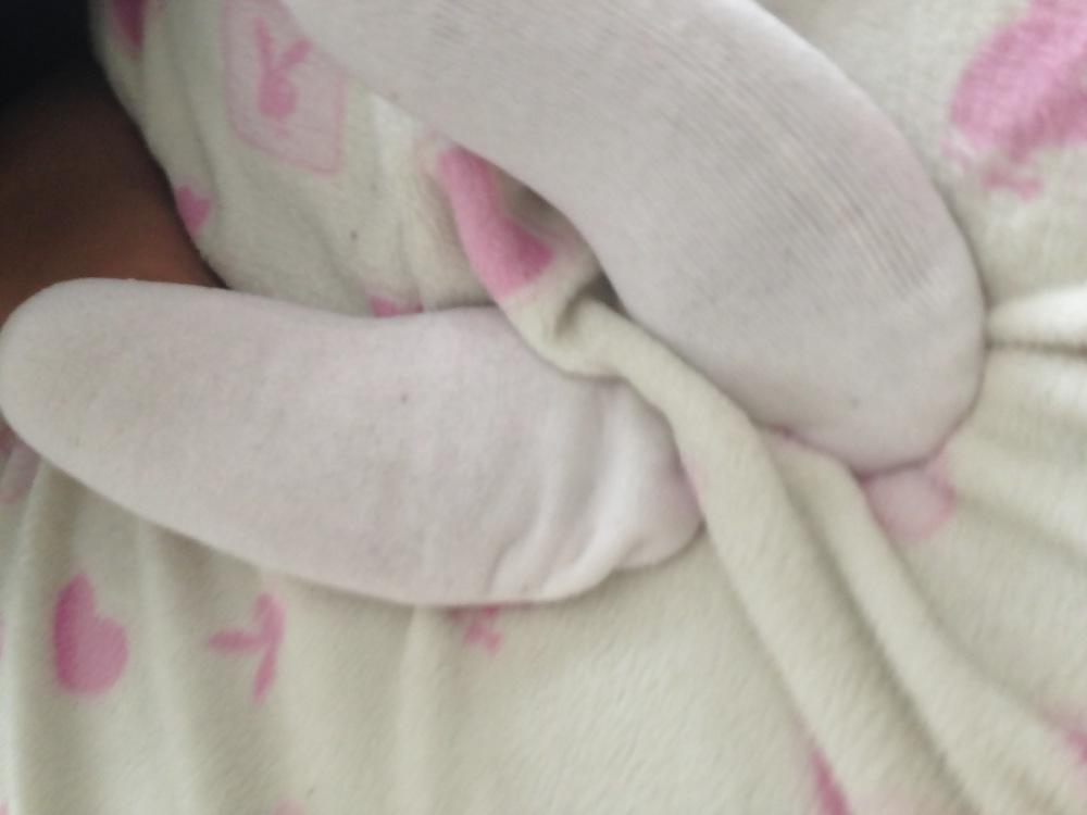 25P Stinky white ankle socks latina friend