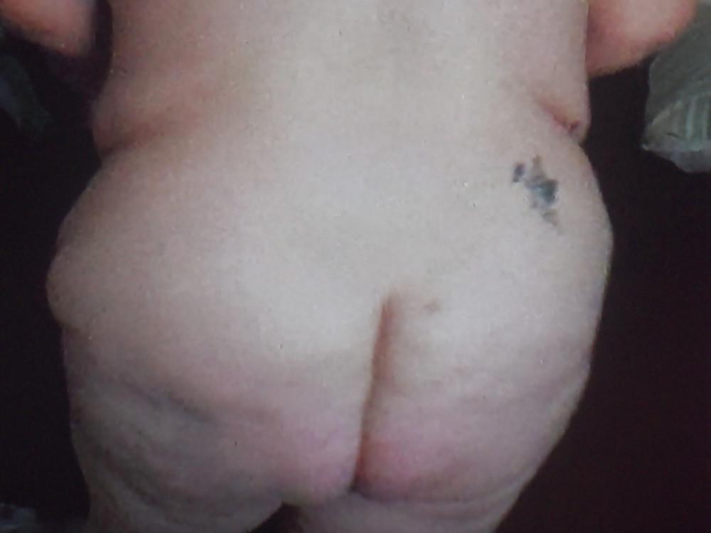 10P Thick white anal sex queen friend photos 15