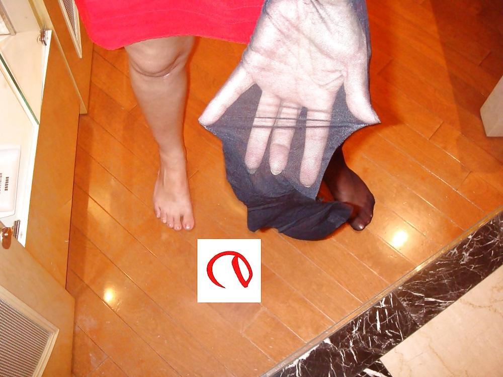 20P My Friend Mature 14 (Japanese Pantyhose)