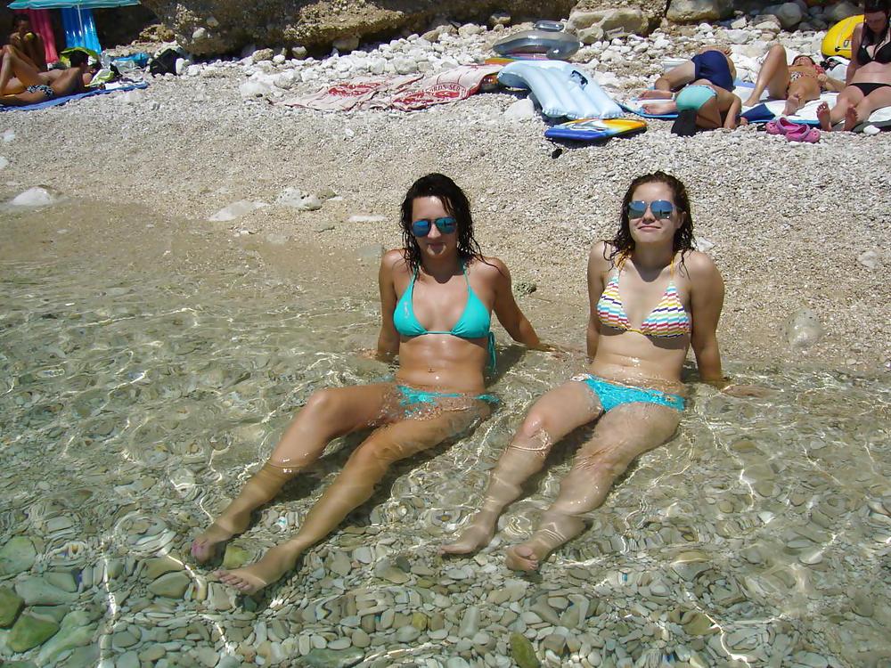25P Teentits on holiday