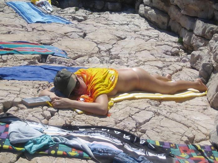 25P Teens on holiday