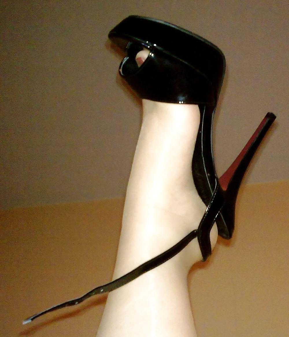 25P High heels