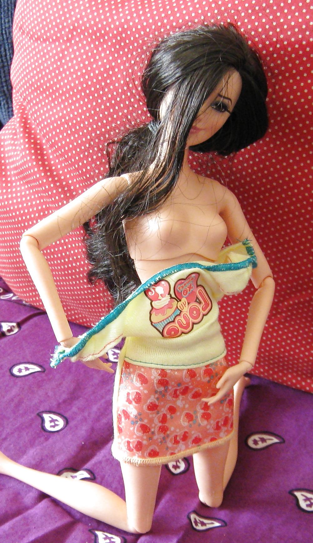 19P Dahlia - doll coquette girl strip