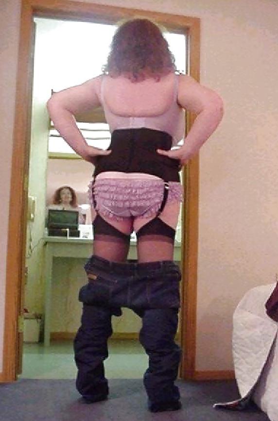 25P Buxom Brandi