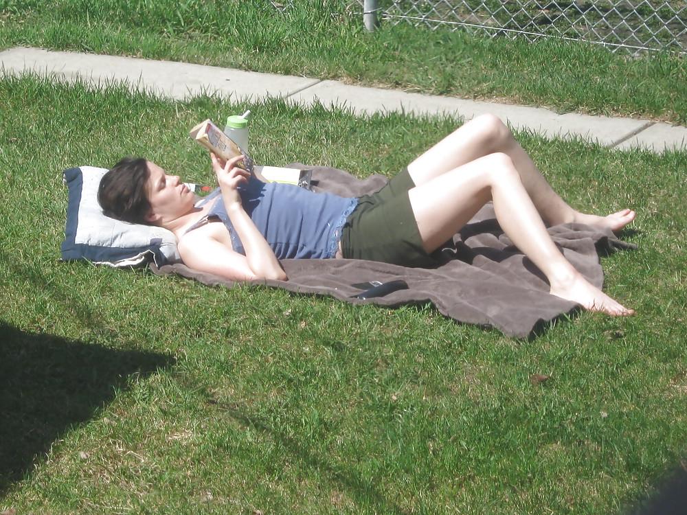 13P My nextdoor neibor sun tanning