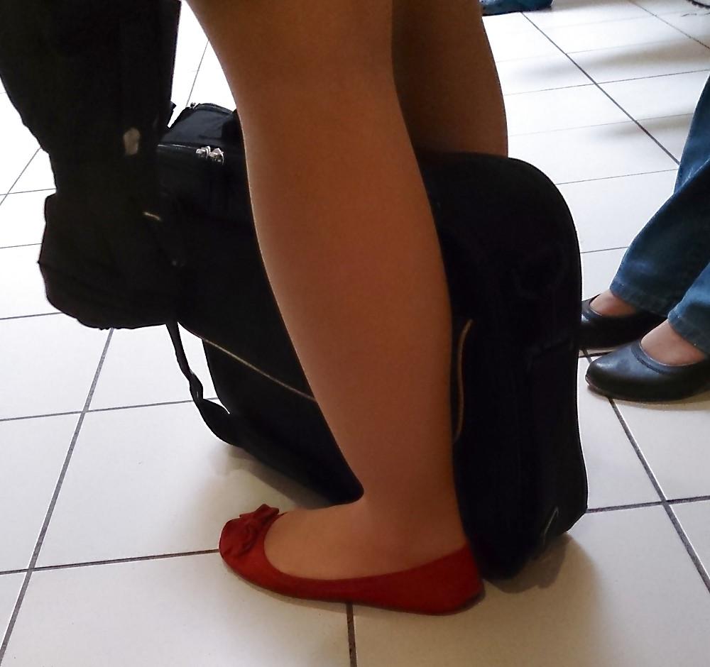 11P Candid shots of teen in pantyhose and ballerinas flats