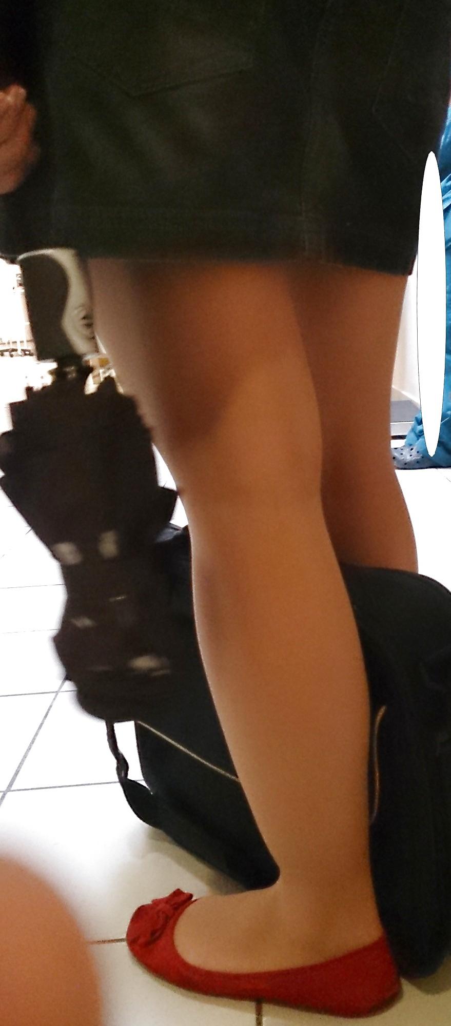 11P Candid shots of teen in pantyhose and ballerinas flats