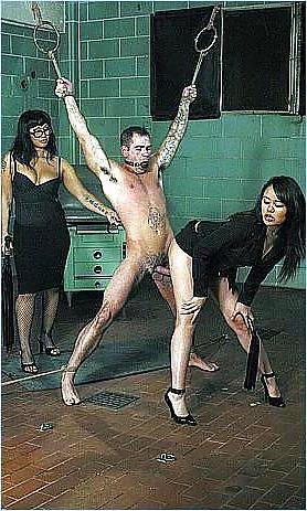 25P Dommes and slaves