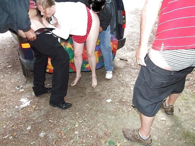 10P Out dogging 